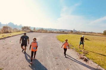 Foto relacionada - Mais de 50 atletas participaram do Festival de Atletismo 55+ realizado na Pista da FKB pela Prefeitura de Itapetininga