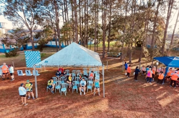 Foto relacionada - Mais de 50 atletas participaram do Festival de Atletismo 55+ realizado na Pista da FKB pela Prefeitura de Itapetininga