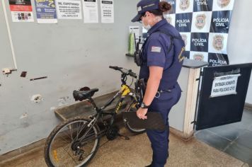  Pedras de granito e bicicleta são recuperadas durante a operação “Itapê + Segura” em Itapetininga