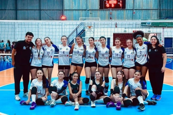 Atletas do Vôlei Feminino de Itapetininga do sub 17 vencem duas das três partidas fora de casa