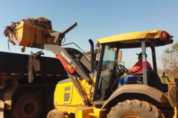 Prefeitura de Itapetininga realiza remoção de 180 toneladas de entulhos e podas de galhos em local inadequado na Estância Conceição