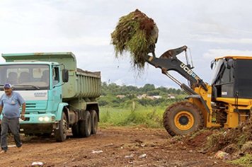 Prefeitura retira 30 toneladas de resíduos sólidos
