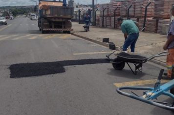 Prefeitura de Itapetininga realiza operação tapa buraco em quatro vias da cidade