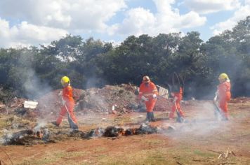 Colaboradores da Prefeitura de Itapetininga participam de Curso de Prevenção e Combate a Incêndios no Campo