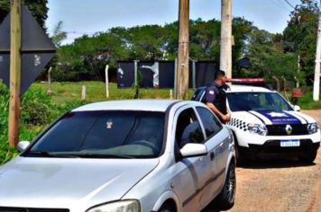 Guarda Civil Municipal de Itapetininga localiza veículo em matagal 