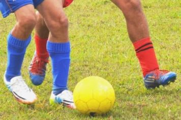 Municipal de Futebol com rodadas da 1ª e 2ª divisões em Itapetininga