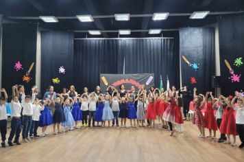 Secretaria da Educação realiza formaturas dos alunos da 2ª etapa das Escolas Municipais