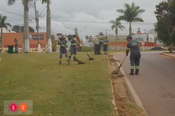 Secretaria de Serviços Municipais realiza manutenção nas estradas rurais e roçada em área urbana de Itapetininga