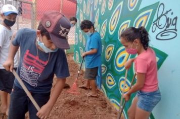 Alunos do Programa Parada Jovem III se inspiram em educação ambiental e criam Horta Comunitária