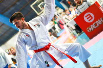 Atleta Fernando Martinez conquista pódio na 29ª Copa de Karatê