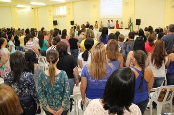 Professores da rede municipal recebem palestra