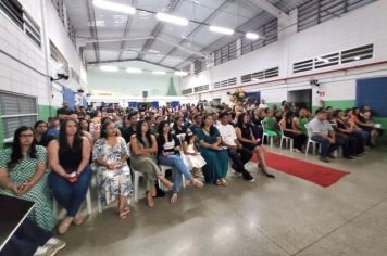 EMEF “Profª Hilda Weiss Trench” realiza formatura dos 5º anos