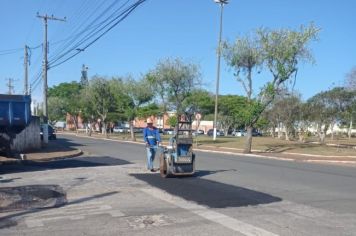 Prefeitura de Itapetininga realiza operação tapa buraco em três vias da cidade
