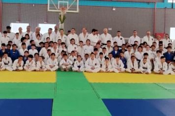 Judoca Medalhista Olímpico, Henrique Guimarães, participou de evento em Itapetininga