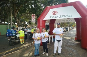 Dia do Motociclista teve distribuição de antenas corta-linha pela CCR e orientação da Secretaria de Trânsito em Itapetininga