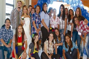 Alunos do Projovem e ação jovem realizam festa junina