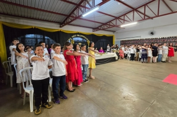EMEF “Prof.ª Selma Neli Pranches de Oliveira” realiza Formatura