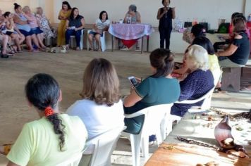 Curso do Fundo Social de Solidariedade impulsiona a criação de grupo  de mulheres do artesanato no Gramadinho, em Itapetininga