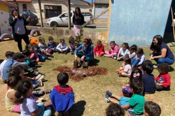 Secretaria de Meio Ambiente e alunos fazem plantio de mais 100 mudas em Itapetininga