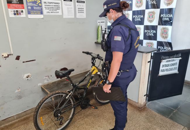  Pedras de granito e bicicleta são recuperadas durante a operação “Itapê + Segura” em Itapetininga