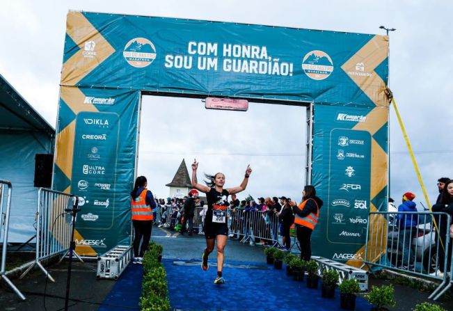 Atleta de Itapetininga, Andressa Souza, é pódio na Rio do Rastro Marathon, em Santa Catarina
