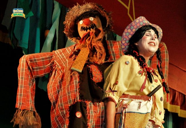 Teatro móvel do projeto Emcena Brasil estará neste fim de semana no Jardim Marabá