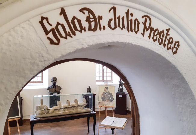 Acervo de Júlio Prestes exibe objetos históricos no Centro Cultural