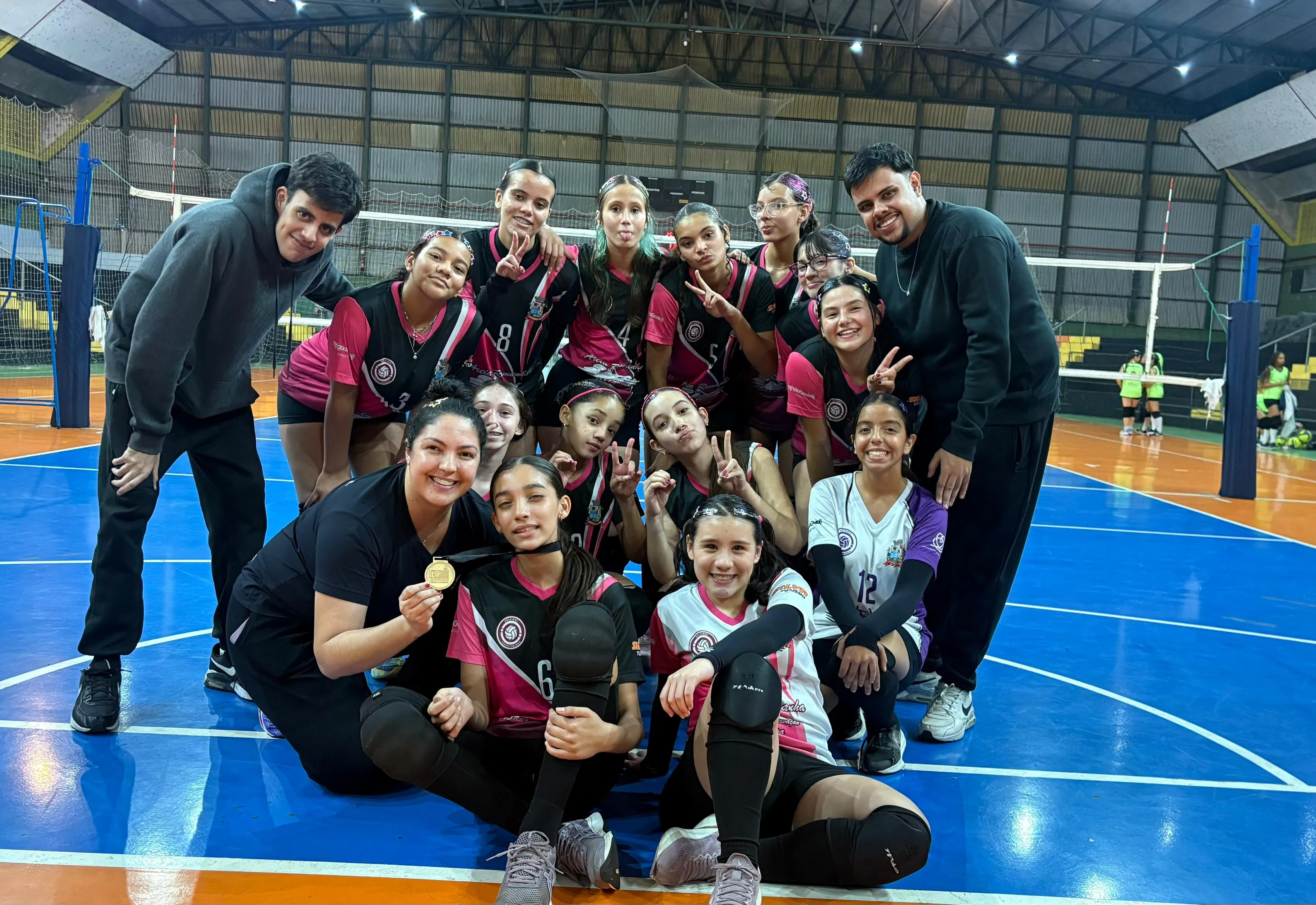 Equipe de Vôlei Feminino Pré-Mirim de Itapetininga vence em casa o time de Porto Feliz