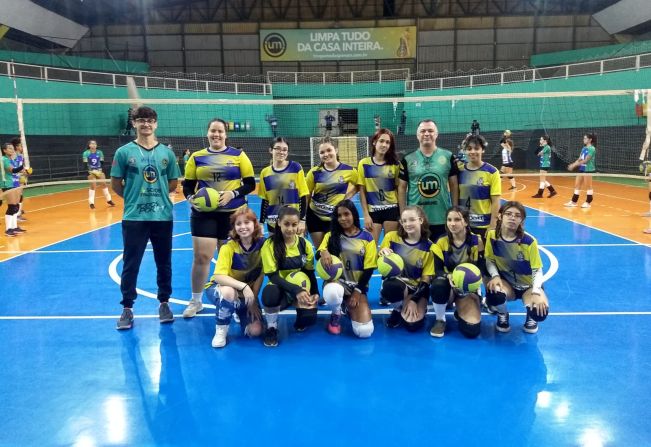 Equipe feminina de voleibol de Itapetininga está classificada para a final estadual