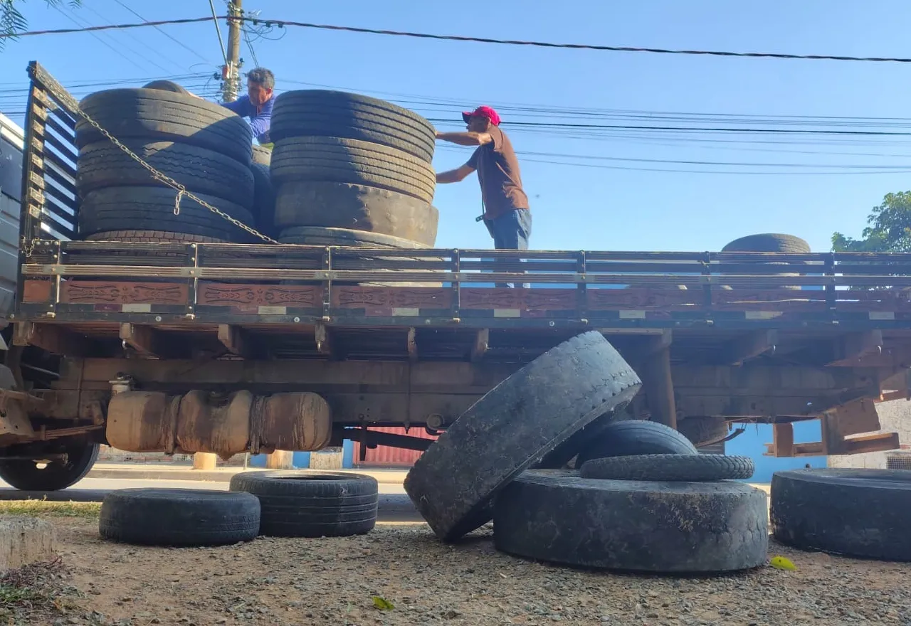 Mutirão de Combate à Dengue em Itapetininga recolhe 330 toneladas de materiais no Distrito do Rechã