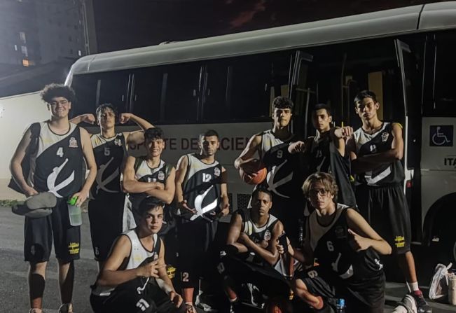 Basquete masculino de Itapetininga participou da Liga Desportiva Paulista em Porto Feliz