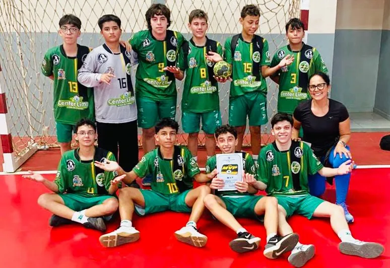 Equipes de Handebol de Itapetininga disputam Liga Regional em São Manuel e um dos atletas é destaque como o Mais Valioso da Partida