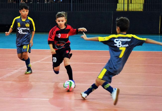 Goleadas marcam rodada inicial da Copa Baby de Futsal em Itapetininga