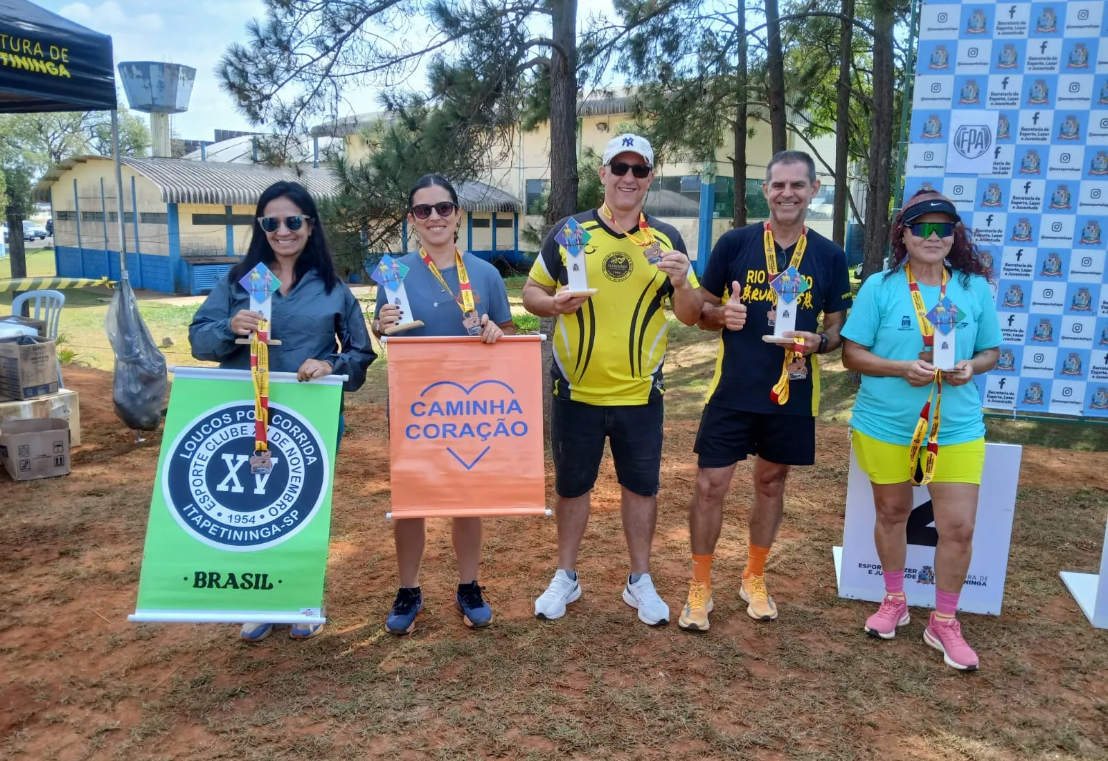 Mais de 50 atletas participaram do Festival de Atletismo 55+ realizado na Pista da FKB pela Prefeitura de Itapetininga
