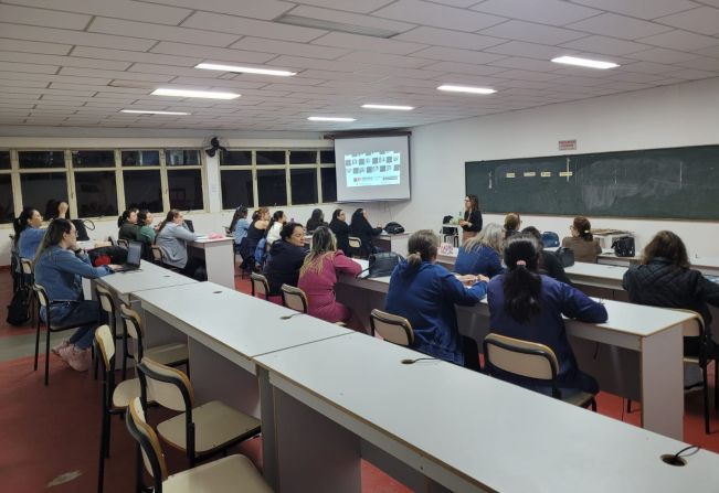 Professores dos 1º e 2º anos iniciam formação Programa Alfabetiza Juntos SP