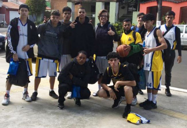 Equipe de basquete representa Itapetininga em Liga Paulista em Laranjal Paulista 