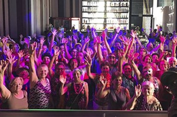 Fundo Social faz carnaval para a melhor idade