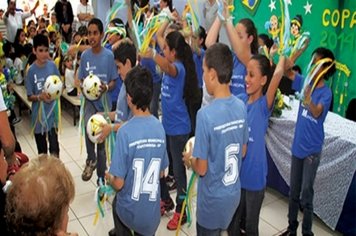 INAUGURADA EMEI ‘Maria Francisca Quarentei Cardoso’ PARA CERCA DE 200 CRIANÇAS