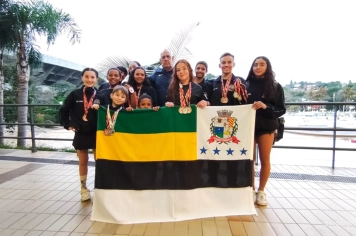 Atletas de Natação de Itapetininga participam da Super Copa São Paulo em Votuporanga até o próximo domingo, dia 16