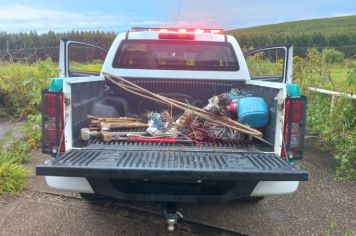 GCM de Itapetininga prende dois suspeitos em flagrante por furto de cabos elétricos e cobre no bairro Cabaçais