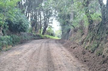 Secretaria de Serviços Públicos realiza obras de manutenção na Estrada Etore Bianchi, na Chapada Grande