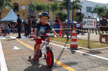 Programa “Estação Primeira Infância” no centro de Itapetininga