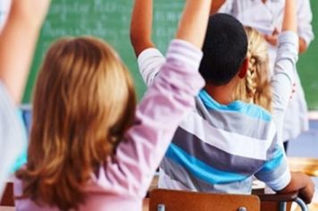 Alunos da rede municipal de educação voltam às aulas na próxima segunda-feira, dia 06