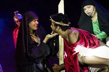 Encenação da Paixão de Cristo é um sucesso