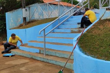 Região da comunidade Nossa Senhora Aparecida, no bairro da Várzea, recebe serviços de zeladoria
