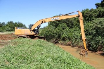 Desassoreamento do Ribeirão dos Cavalos