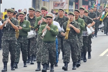 Itapetininga celebra 255 anos com Desfile Cívico na rua Virgílio de Rezende
