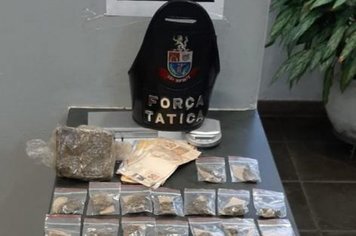 Operação da PM e Guarda Civil prende dupla com 323 g de maconha