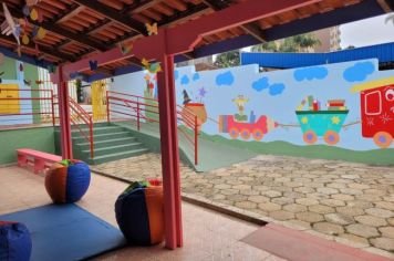 Secretaria de Educação promove a arte para renovação de pintura em espaços educacionais