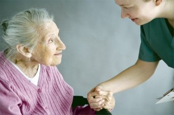 Prefeitura promove curso profissional para proteção e atendimento ao idos